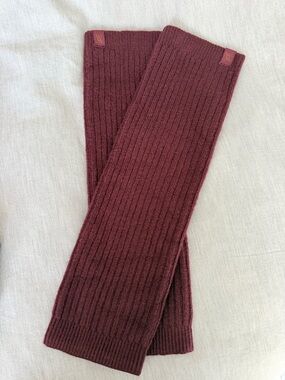 VIVAIA leggings and boot cuffs